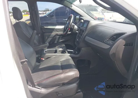 2016 Dodge Grand Caravan R/T z USA, uszkodzony, nr VIN 2C4RDGEGXGR353016